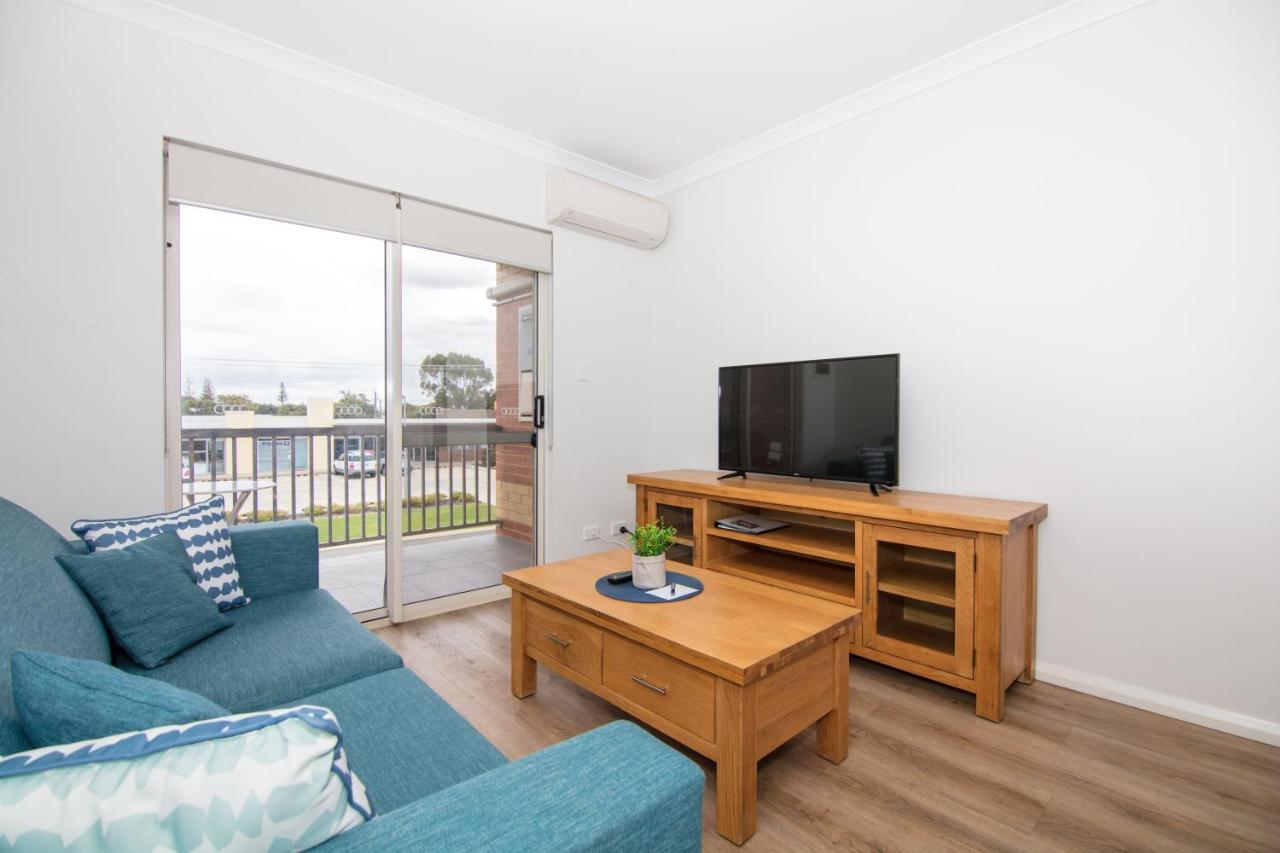 Jurien Bay Motel Apartments ภายนอก รูปภาพ