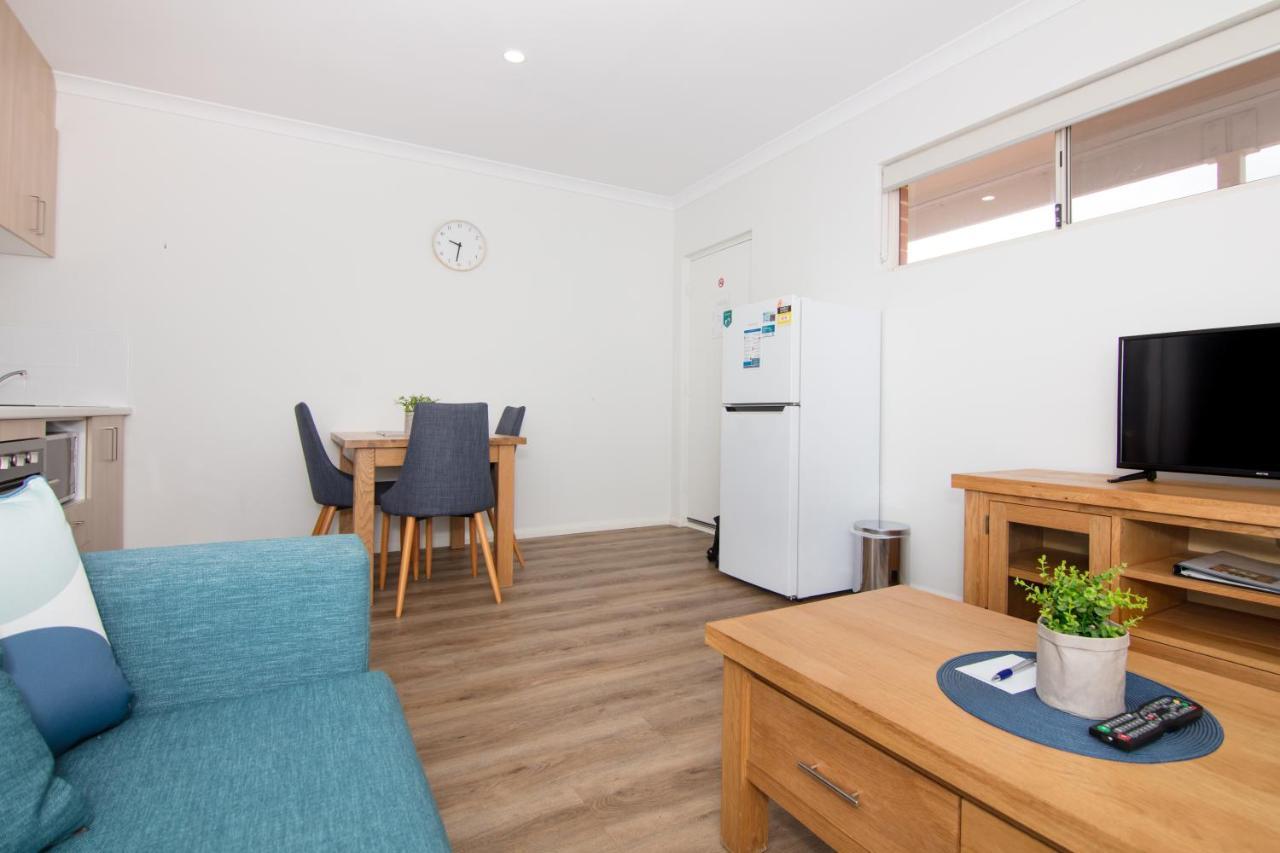 Jurien Bay Motel Apartments ภายนอก รูปภาพ