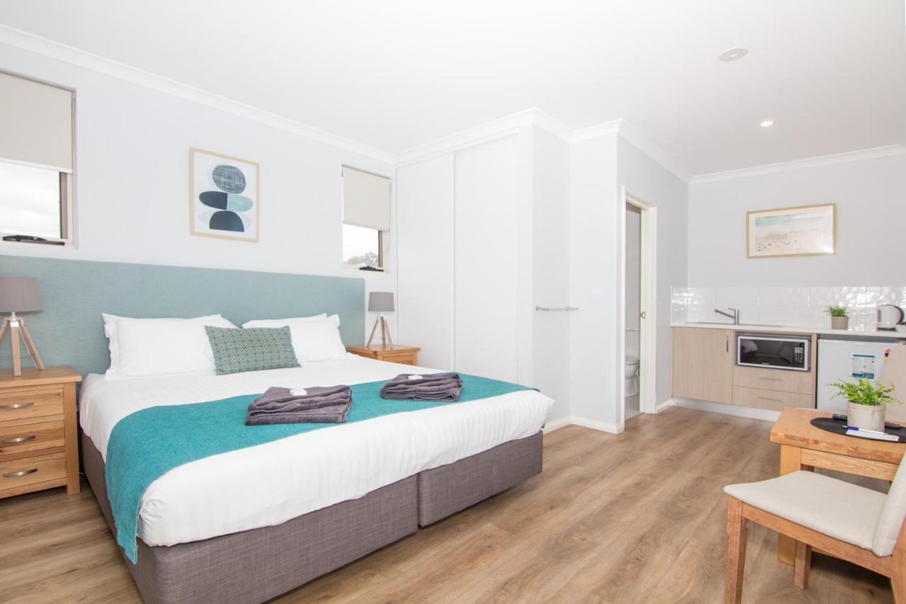 Jurien Bay Motel Apartments ภายนอก รูปภาพ