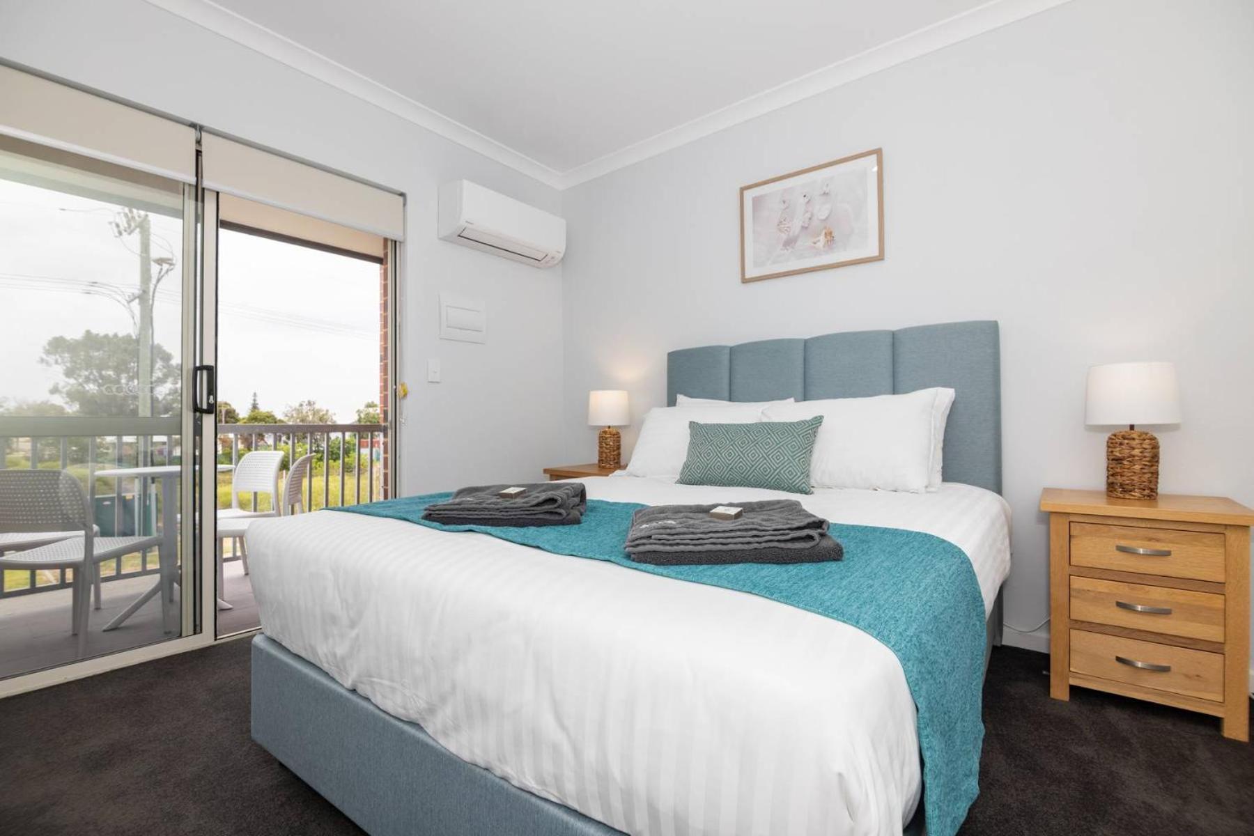 Jurien Bay Motel Apartments ภายนอก รูปภาพ