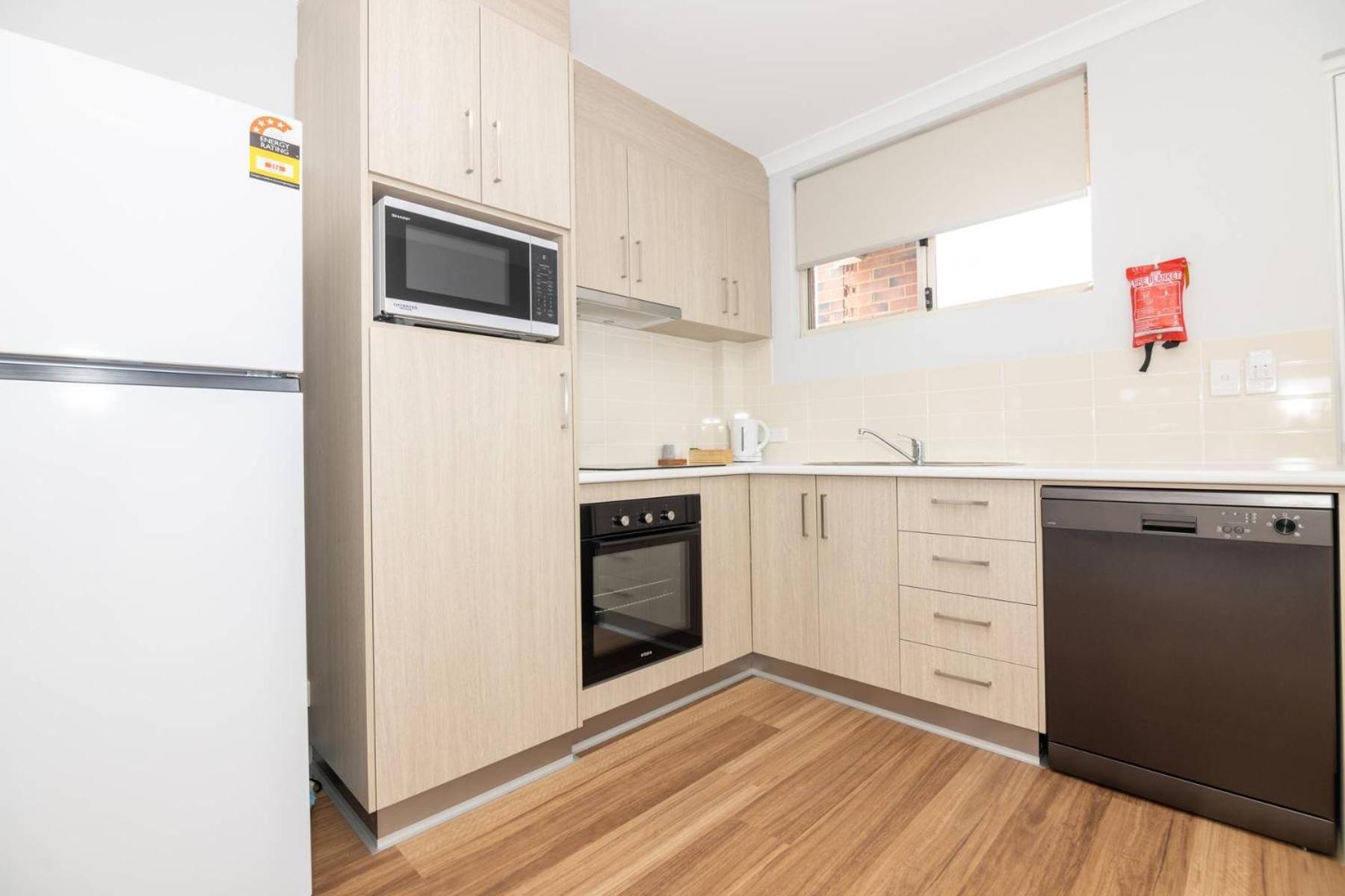 Jurien Bay Motel Apartments ภายนอก รูปภาพ