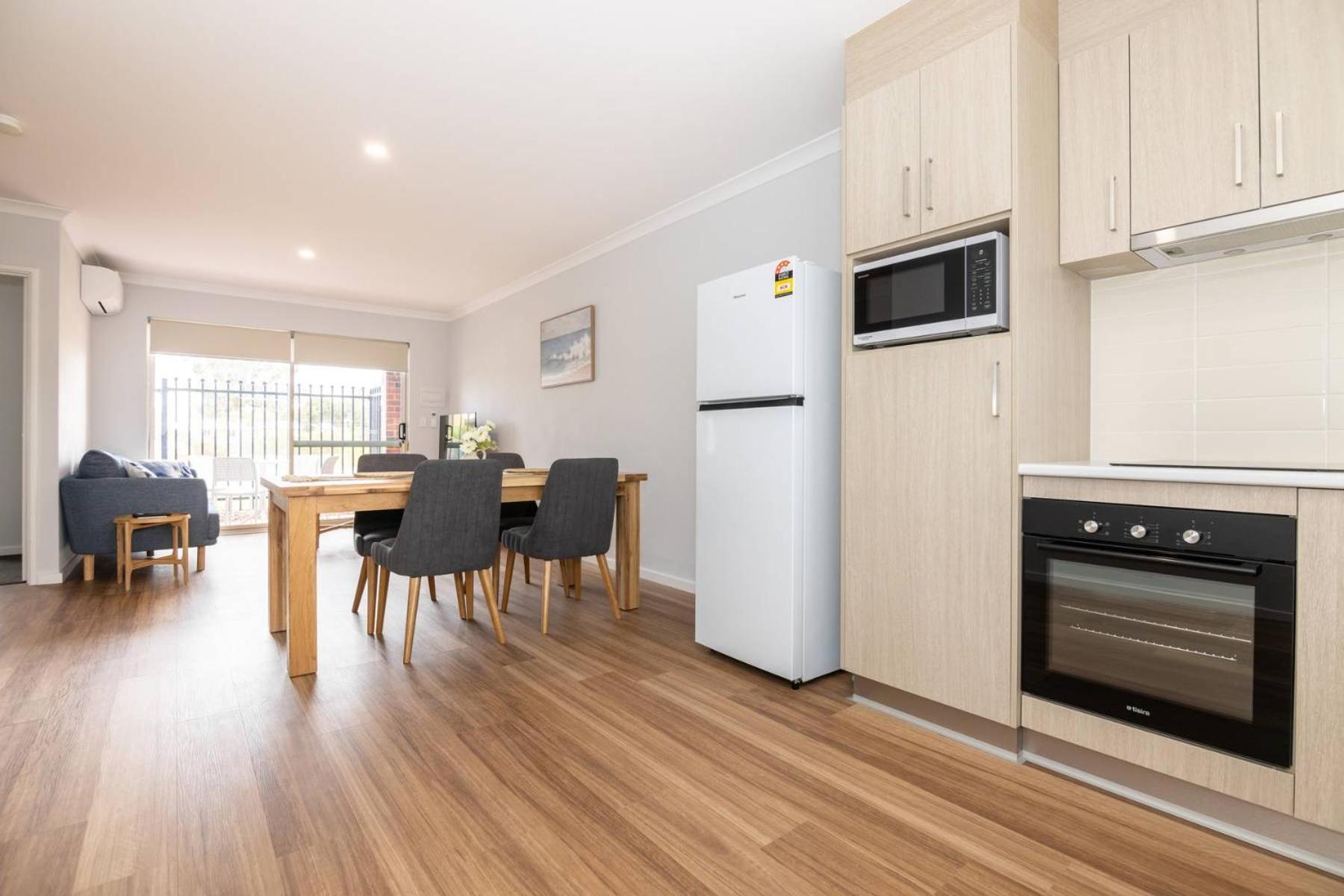 Jurien Bay Motel Apartments ภายนอก รูปภาพ