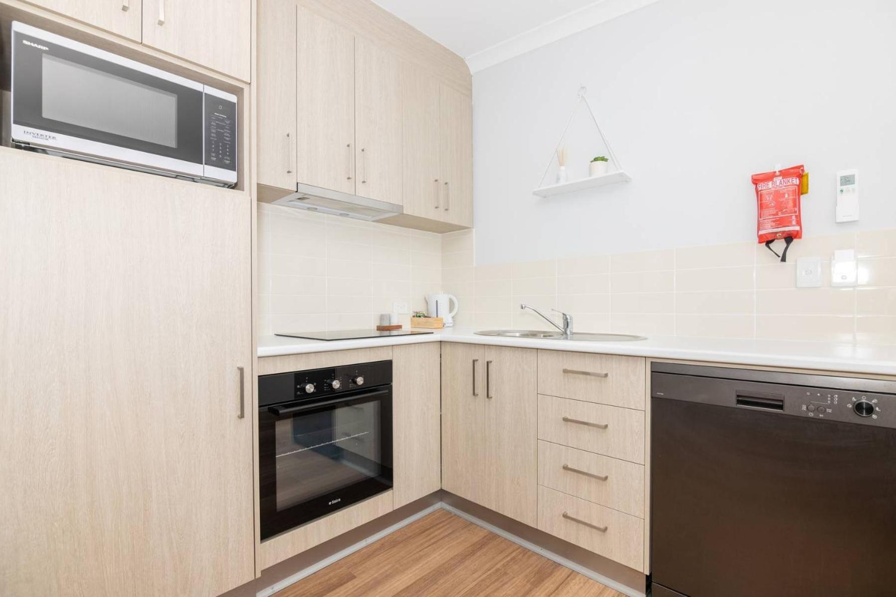 Jurien Bay Motel Apartments ภายนอก รูปภาพ